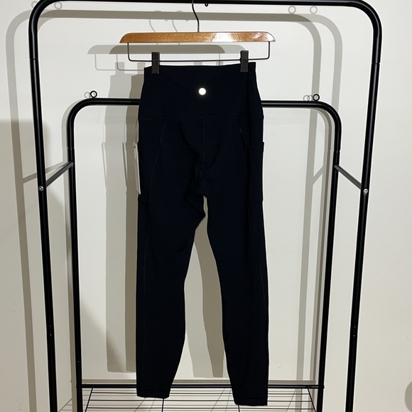 NWT: Yogalicious, high-rise ankle length leggings - Picture 3 of 8